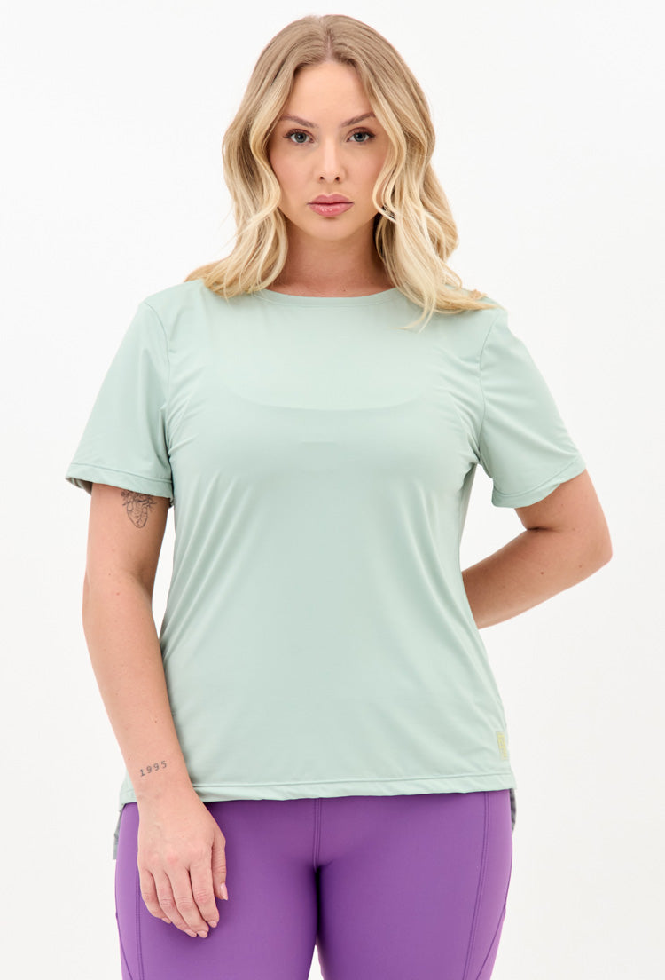 Tshirt alongada nas costas verde vital Alquimia