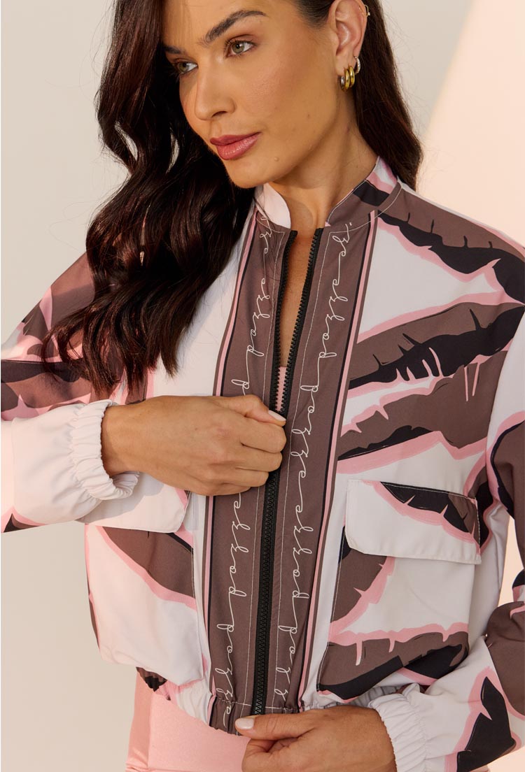 Jaqueta bomber com bolsos frontais estampada Solare