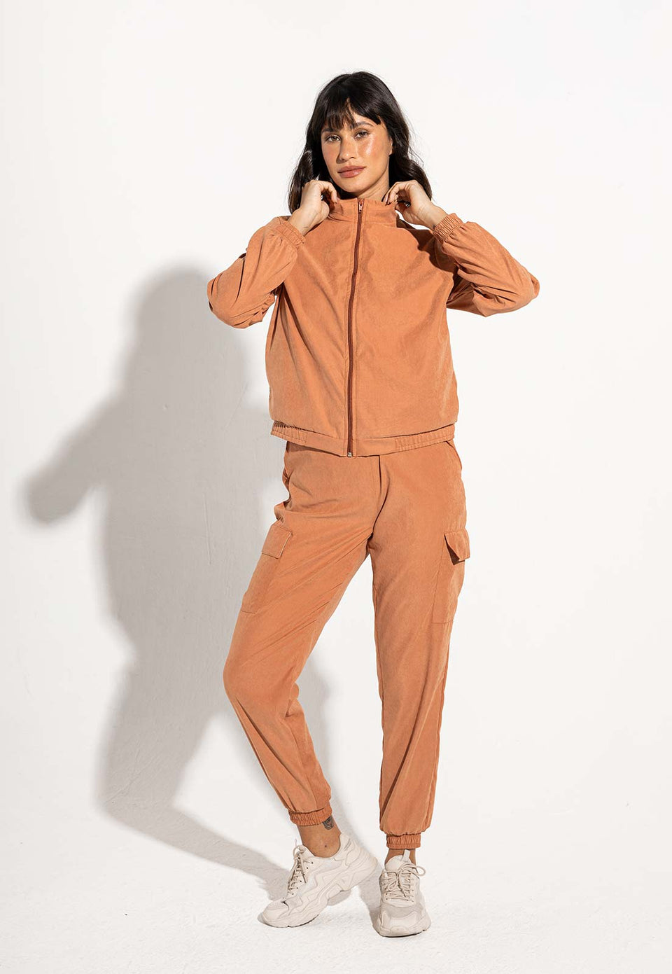 Calça jogger comfy com bolsos lisa Aura