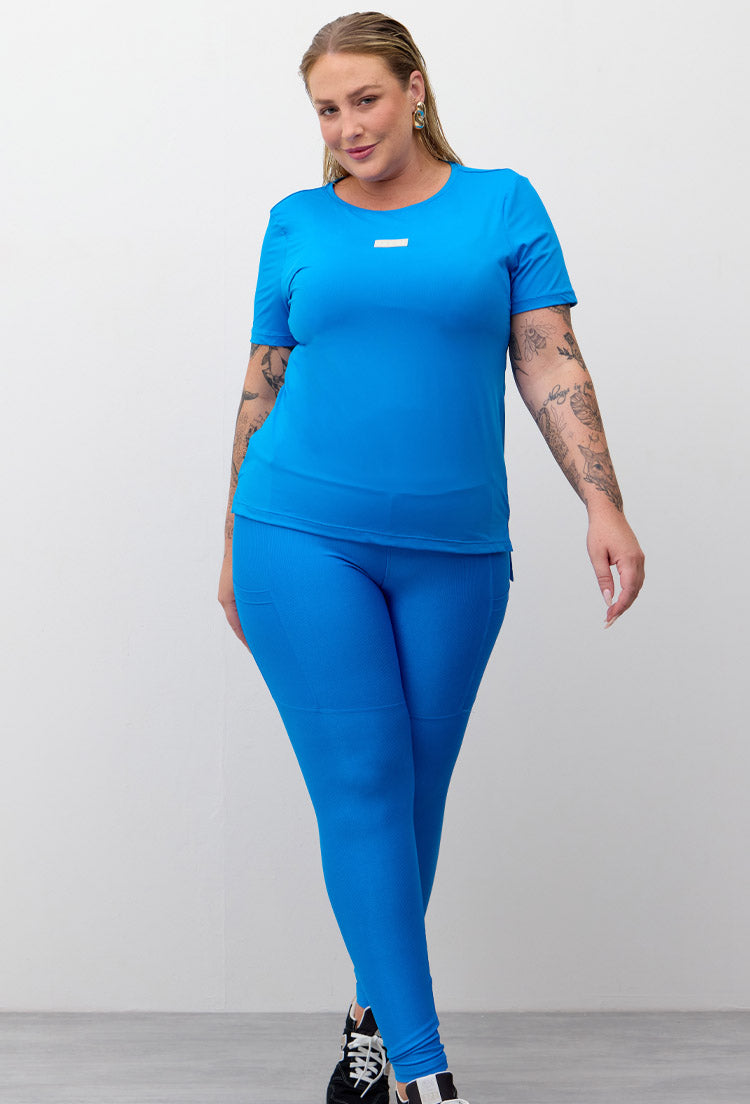 Tshirt alongada nas costas lisa azul santorini Athena