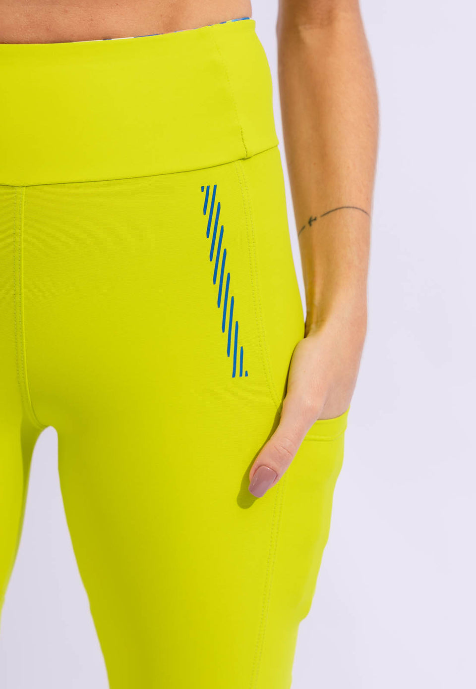 Legging lisa citrine com bolsos Collab Julia Horta
