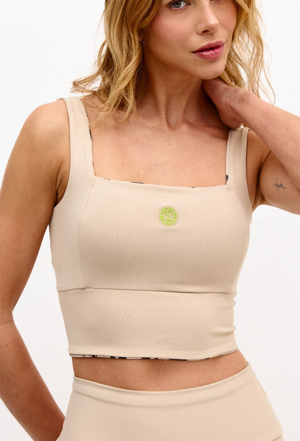 Top longo decote quadrado dupla face bege árido e estampado com bojo removível Pure