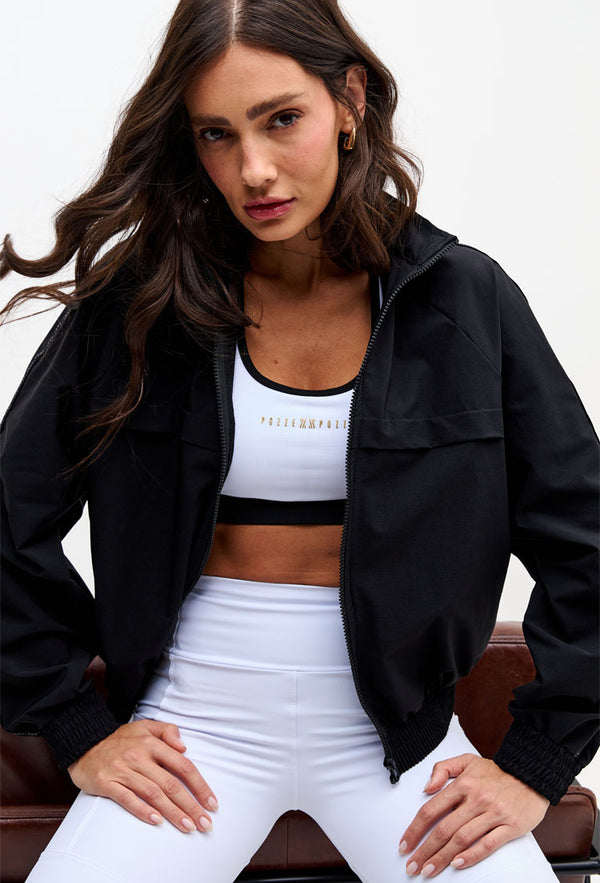 Jaqueta comfy com capuz e bolsos lisa preto Pulsa
