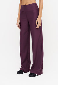 Calça wide leg lisa cherry Instinto