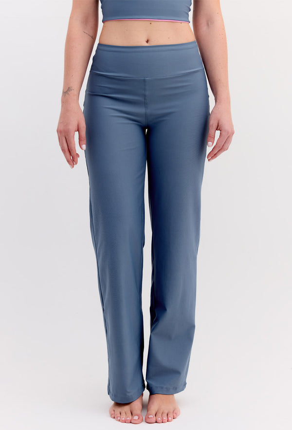 Calça wide leg lisa azul índigo Aurora