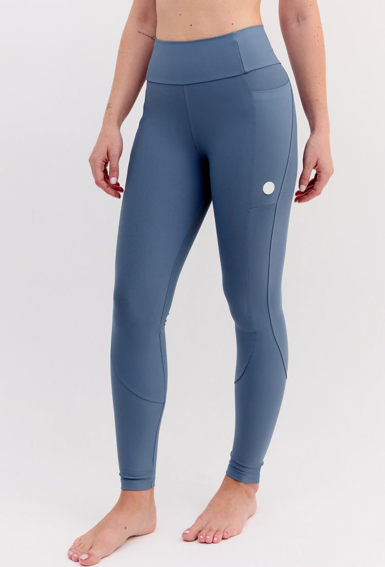 Legging lisa azul índigo com bolsos Aurora – Pozze