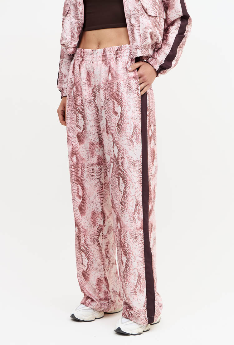 Calça wide leg estampada com faixa lateral e bolsos Domma
