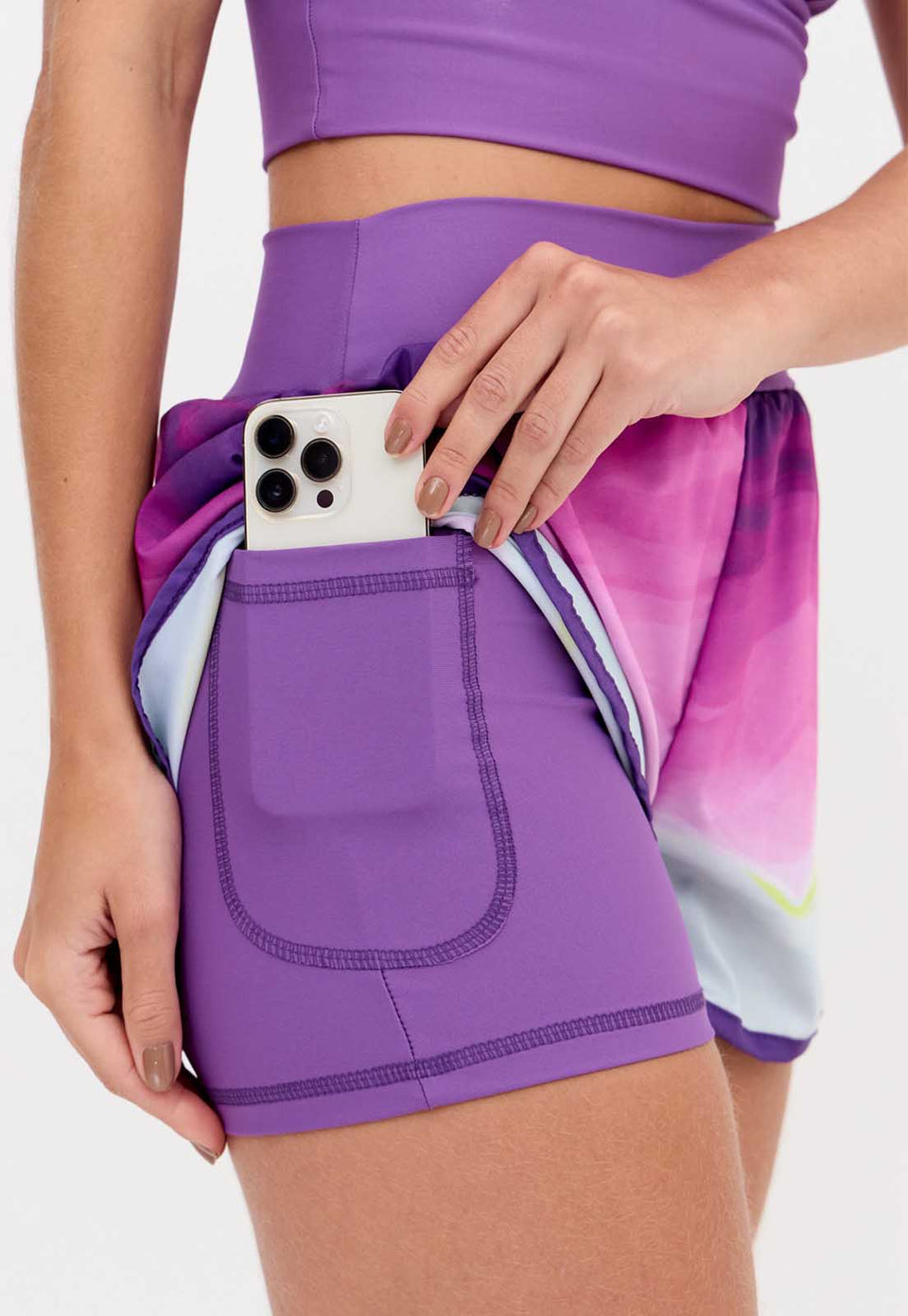 Short duplo estampado com bolso Alquimia