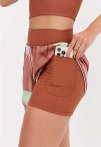 Conjunto Shorts duplo estampado com bolso + Top faixa dupla face com bojo removível Aura