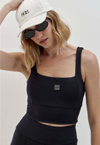 Conjunto Shorts duplo com bolso + Top longo decote quadrado dupla face Voá