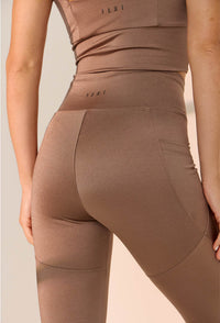 Legging lisa castanho com bolsos Solare