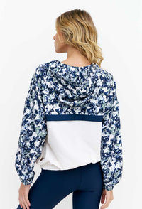 Jaqueta Corta Vento com capuz estampada Deep