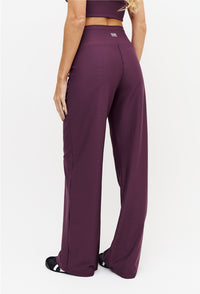 Calça wide leg lisa cherry Instinto