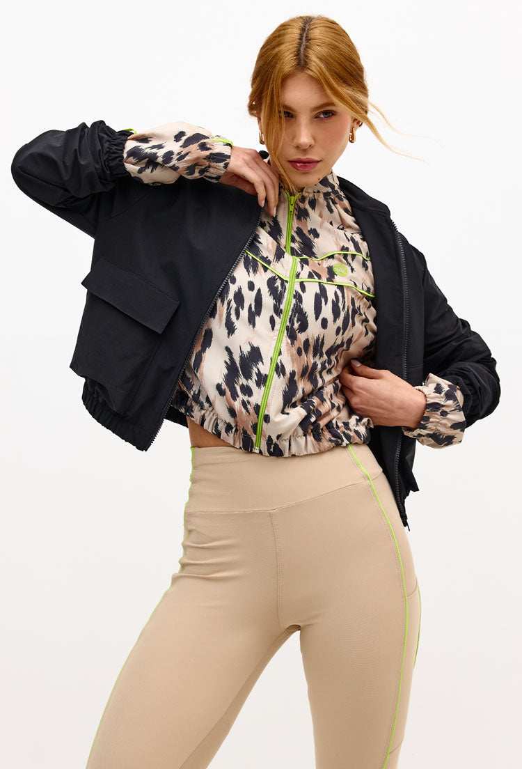 Jaqueta bomber com bolsos frontais lisa preto Pure