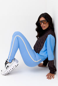 Legging lisa azul fly com viés lateral Magna