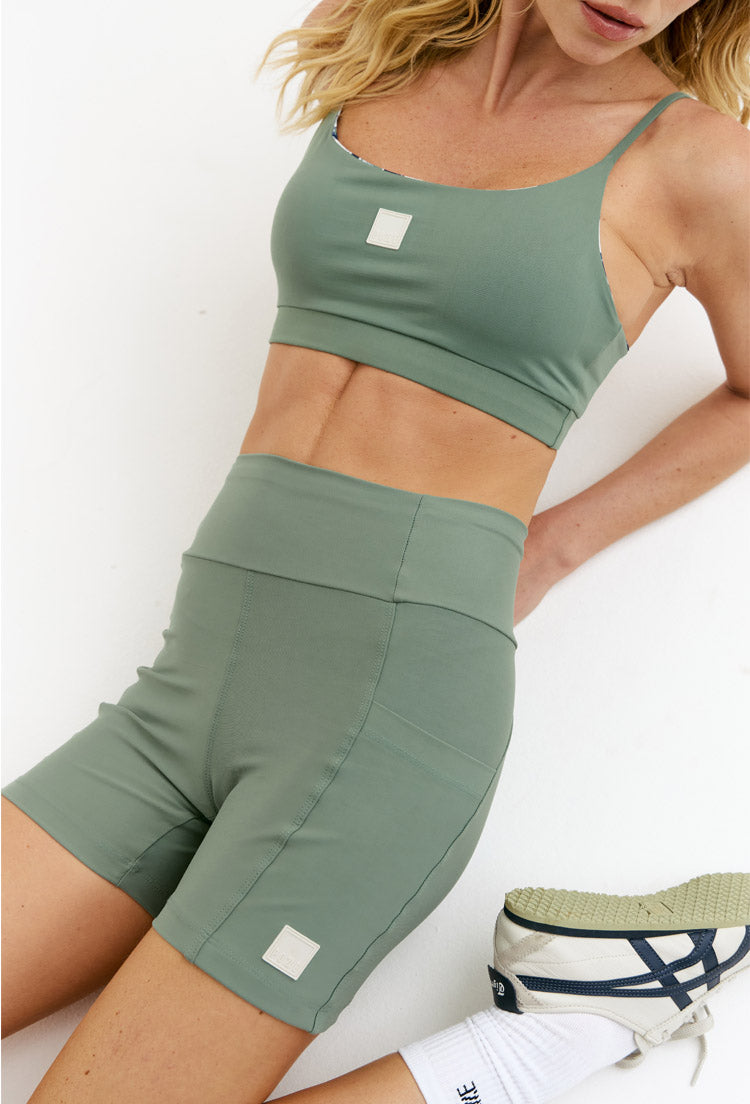 Top dupla face estampado e verde oliva com bojo removível Deep