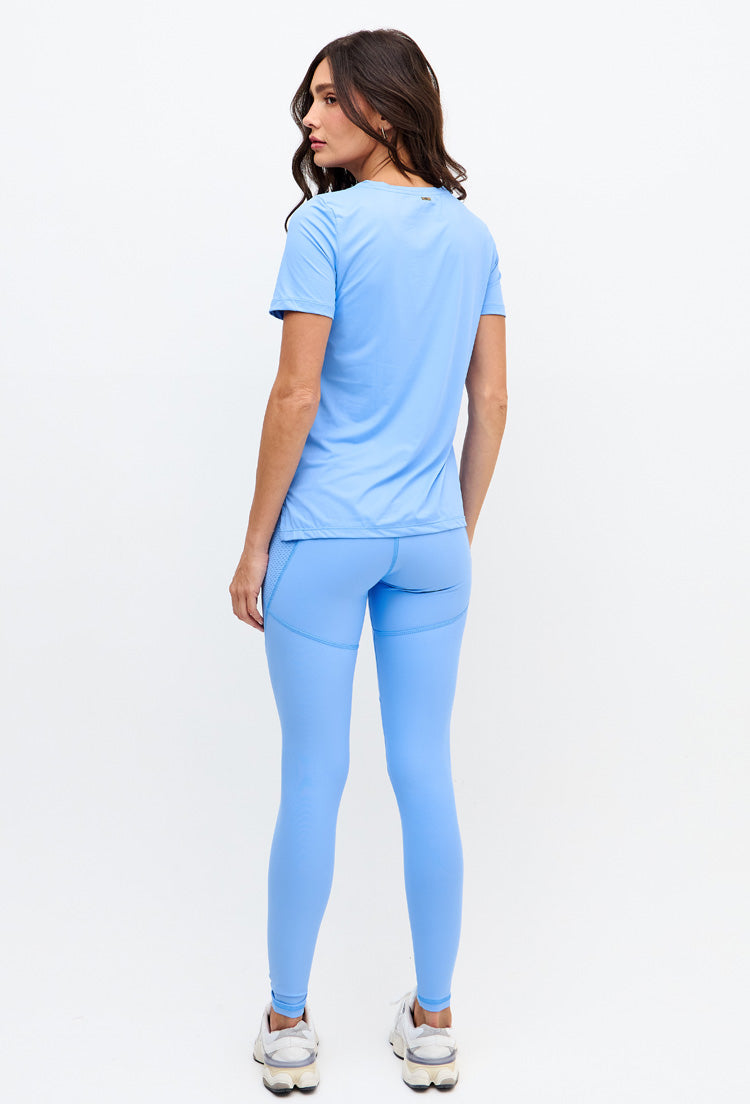 Tshirt alongada nas costas lisa azul fly Sinergia