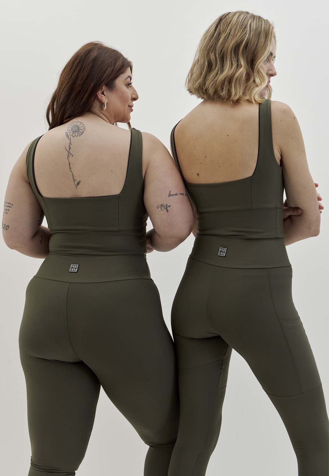 Legging lisa verde elite com bolsos laterais Voá