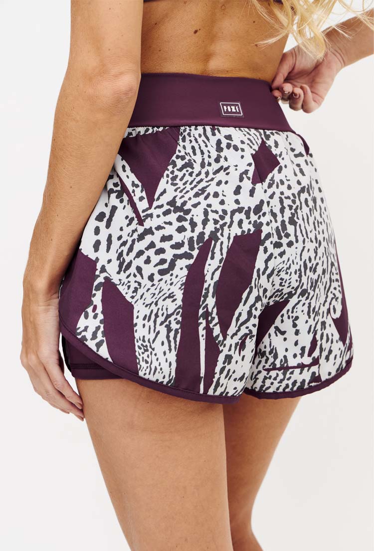 Shorts duplo cherry com bolso estampado Instinto