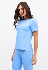 Tshirt alongada nas costas lisa azul fly Sinergia