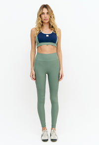 Legging com recorte e bolso lateral lisa verde oliva Deep