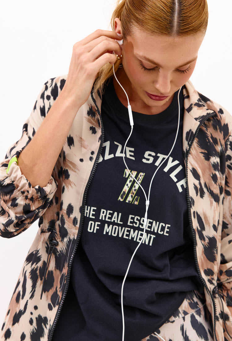 Camiseta lisa com estampa localizada Pure