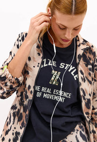 Camiseta lisa com estampa localizada Pure