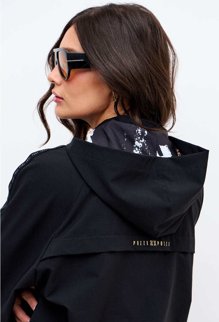 Jaqueta comfy com capuz e bolsos lisa preto Pulsa