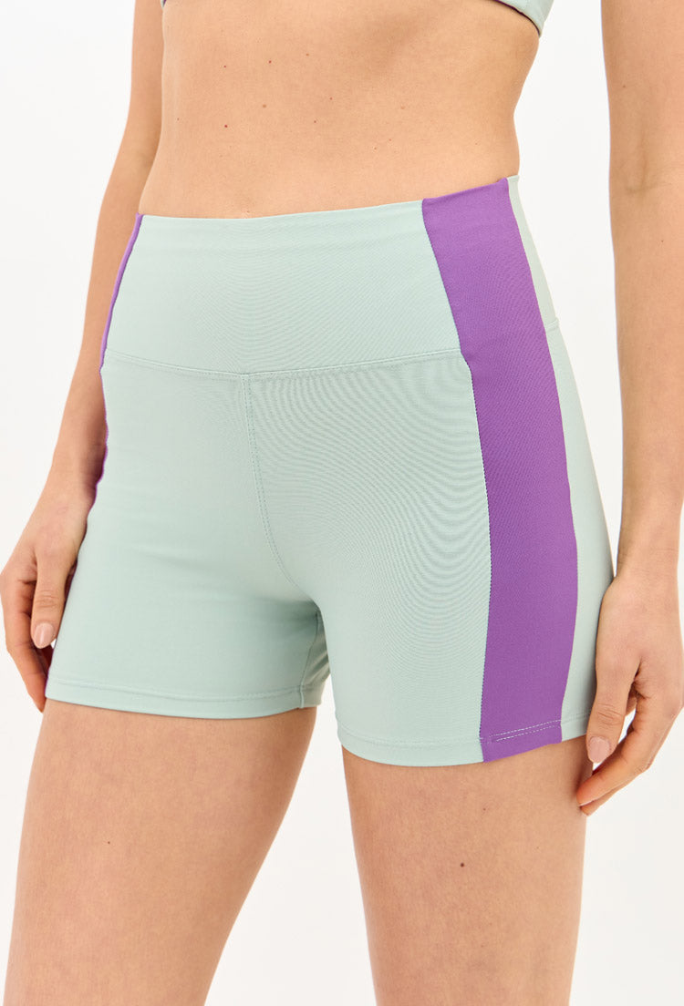 Bermuda verde vital com faixa lateral Alquimia