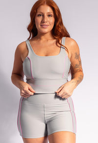 Top longo liso cinza granito com vivo Urbane